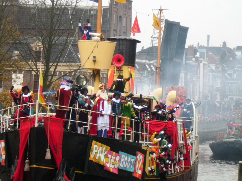 Foto van intocht Sinterklaas in Groningen | Bert van den Berg