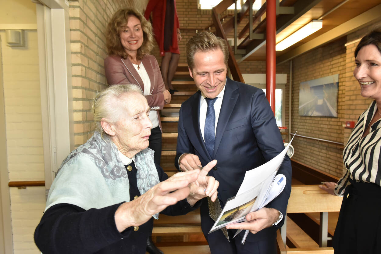 Start pilots logeerzorg om mantelzorgers te ontlasten