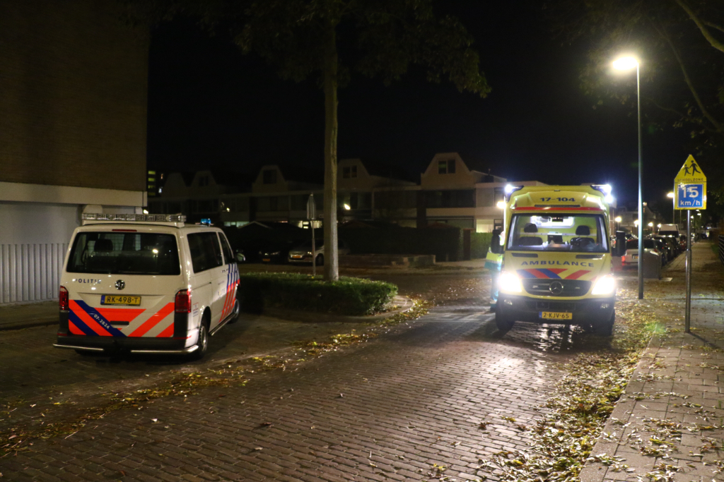 Kind fiets tegen paal in Vlaardingen