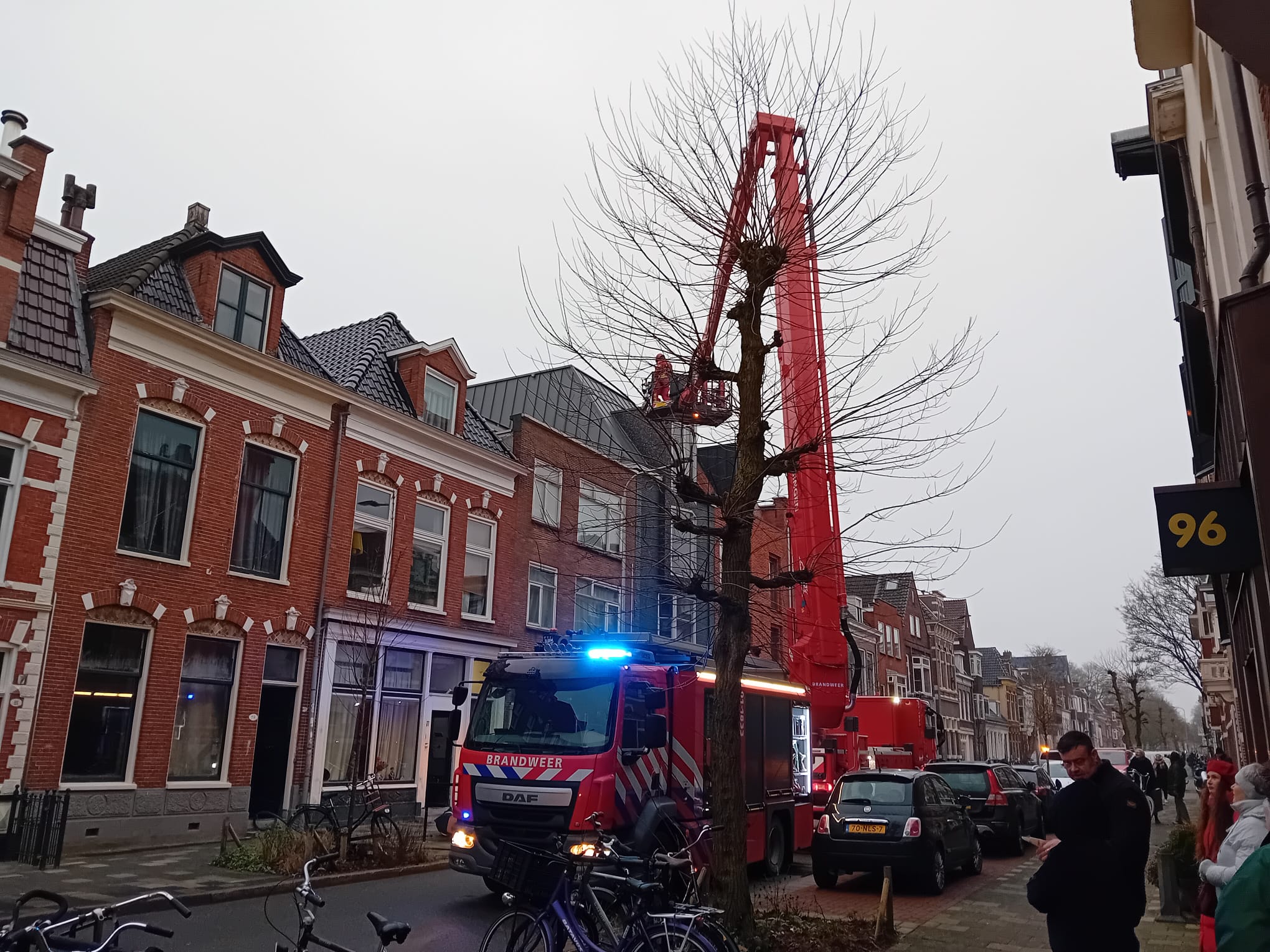 Brandweer voert nacontrole uit