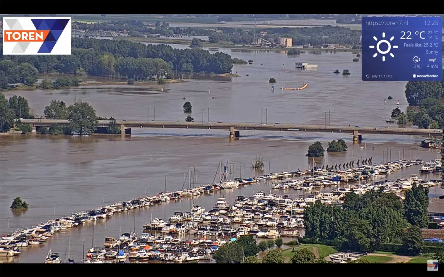 brug-roermond-auto-ramptoerisme