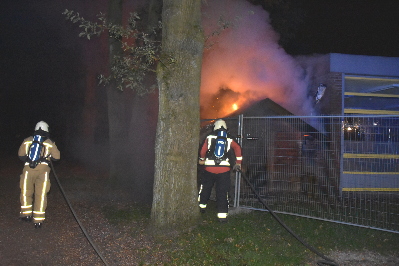 Brandweer blust brand