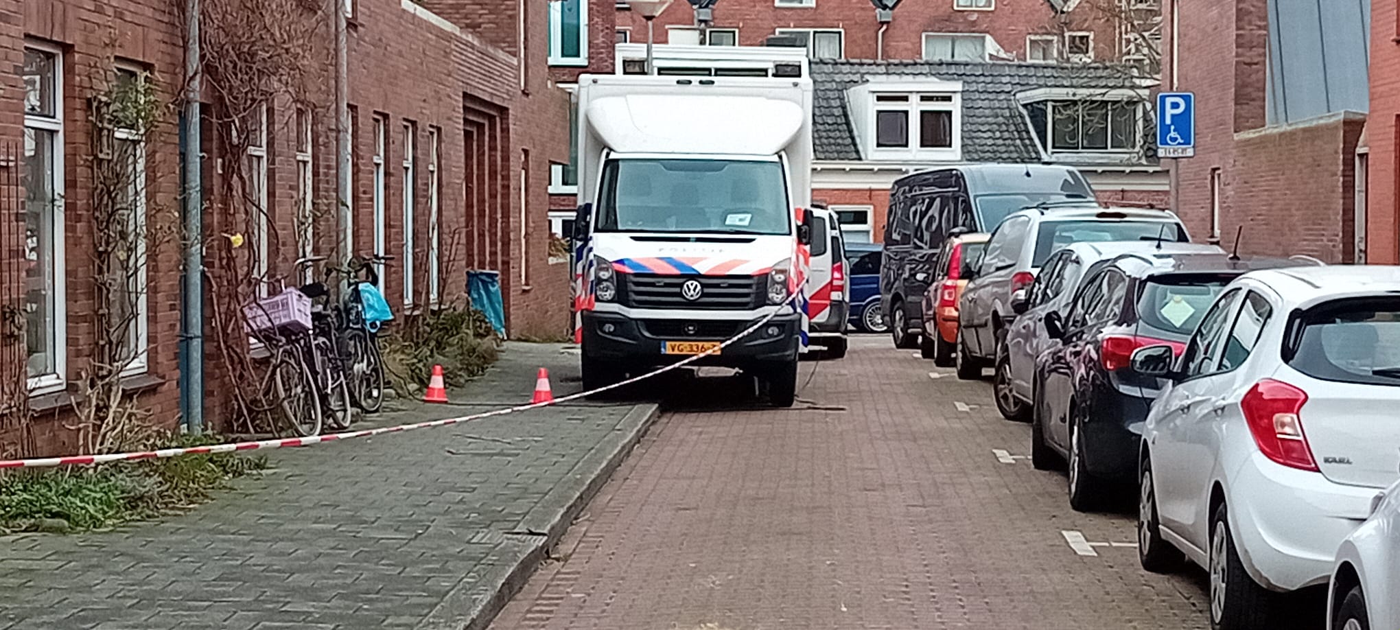 Forensische Opsporing doet onderzoek