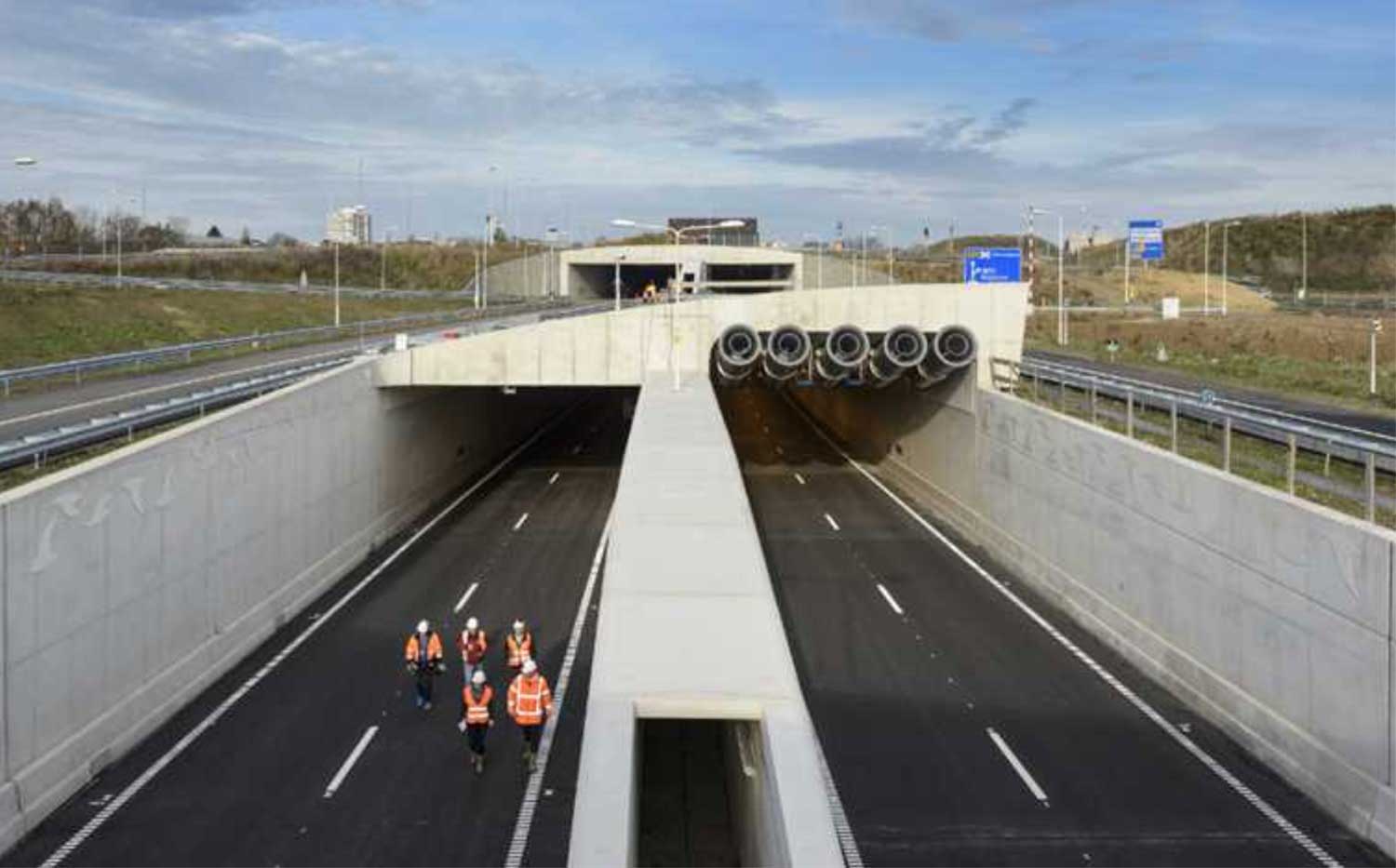 Gedeelte A2-tunnel Maastricht tijdelijk dicht vanwege haperend C2000