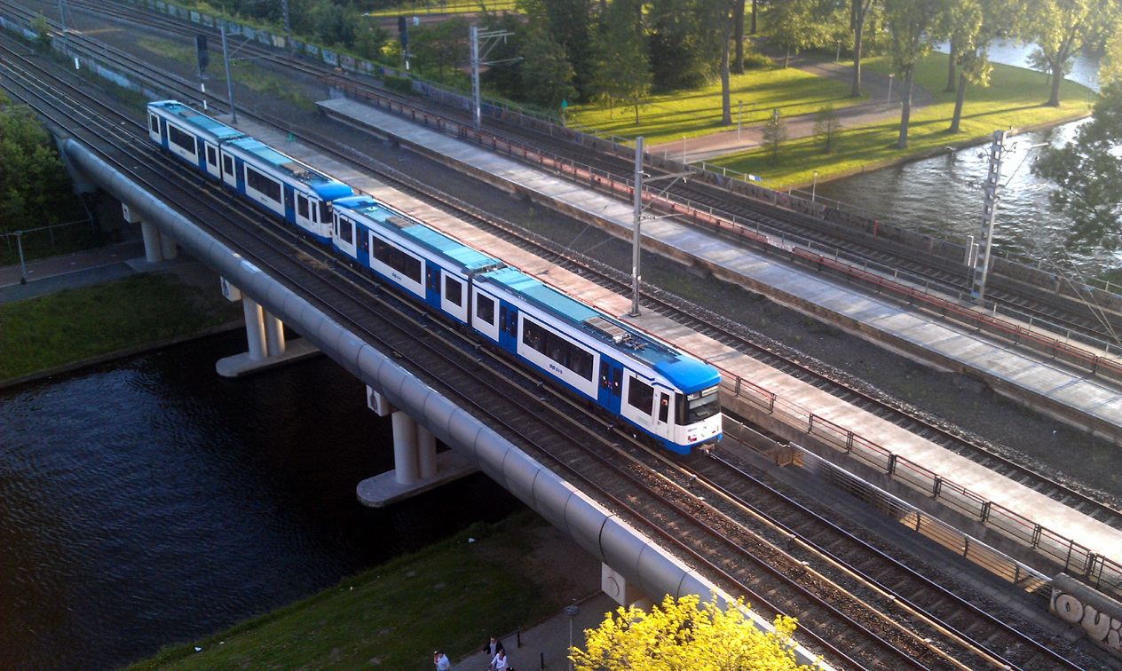 Conducteur vindt 10.000 euro in metrolijn 50