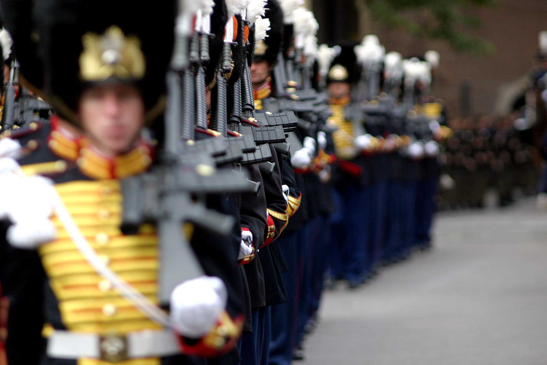 militairen-vuurwapen-Prinsjesdag