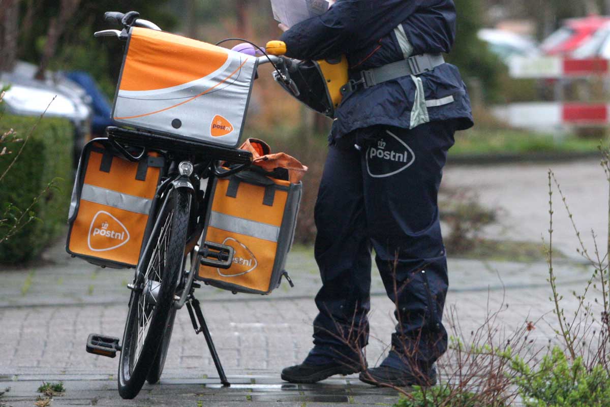 postnl-bezorger-fiets