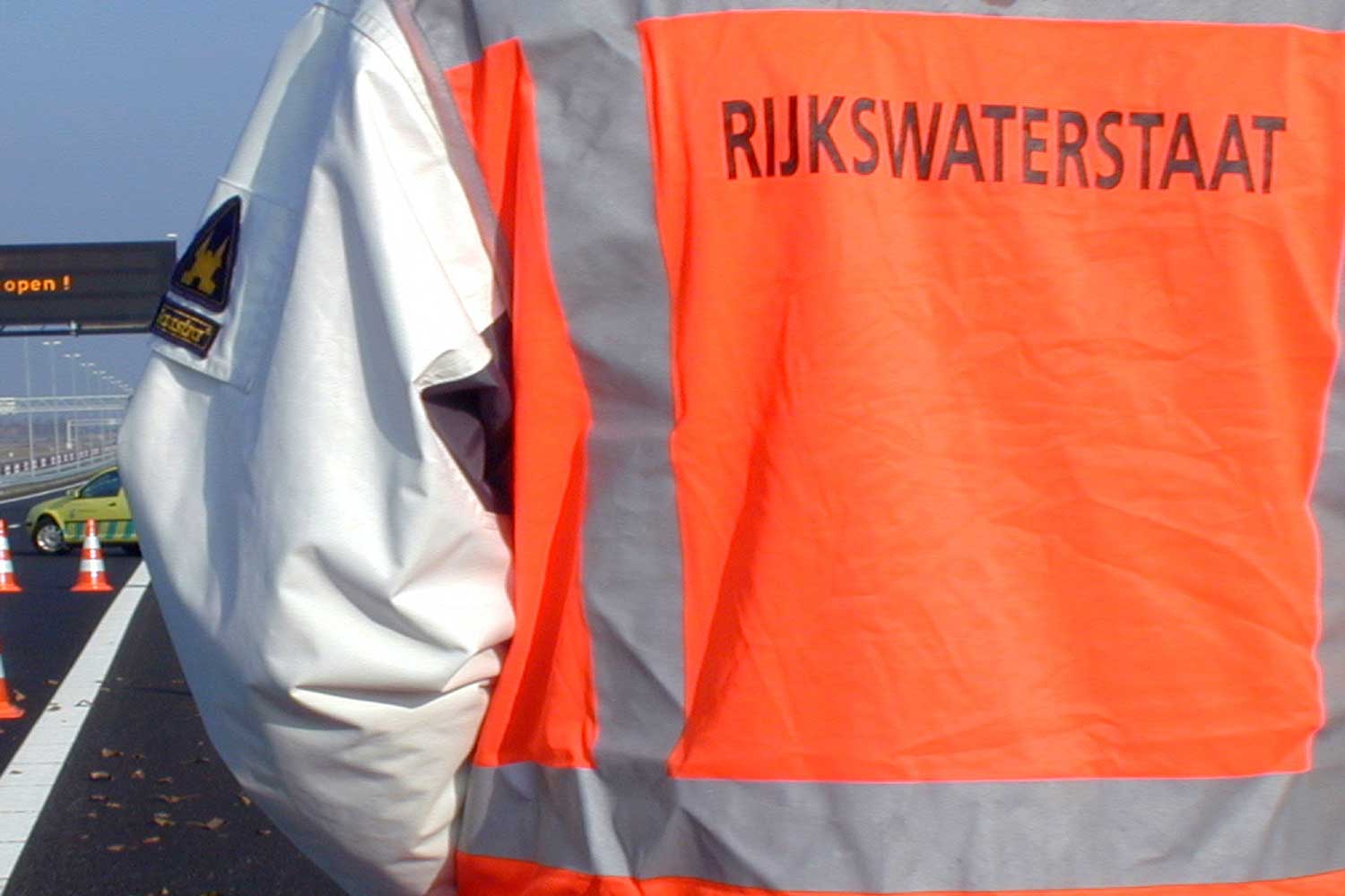 rijkswaterstaat-hesje-snelweg