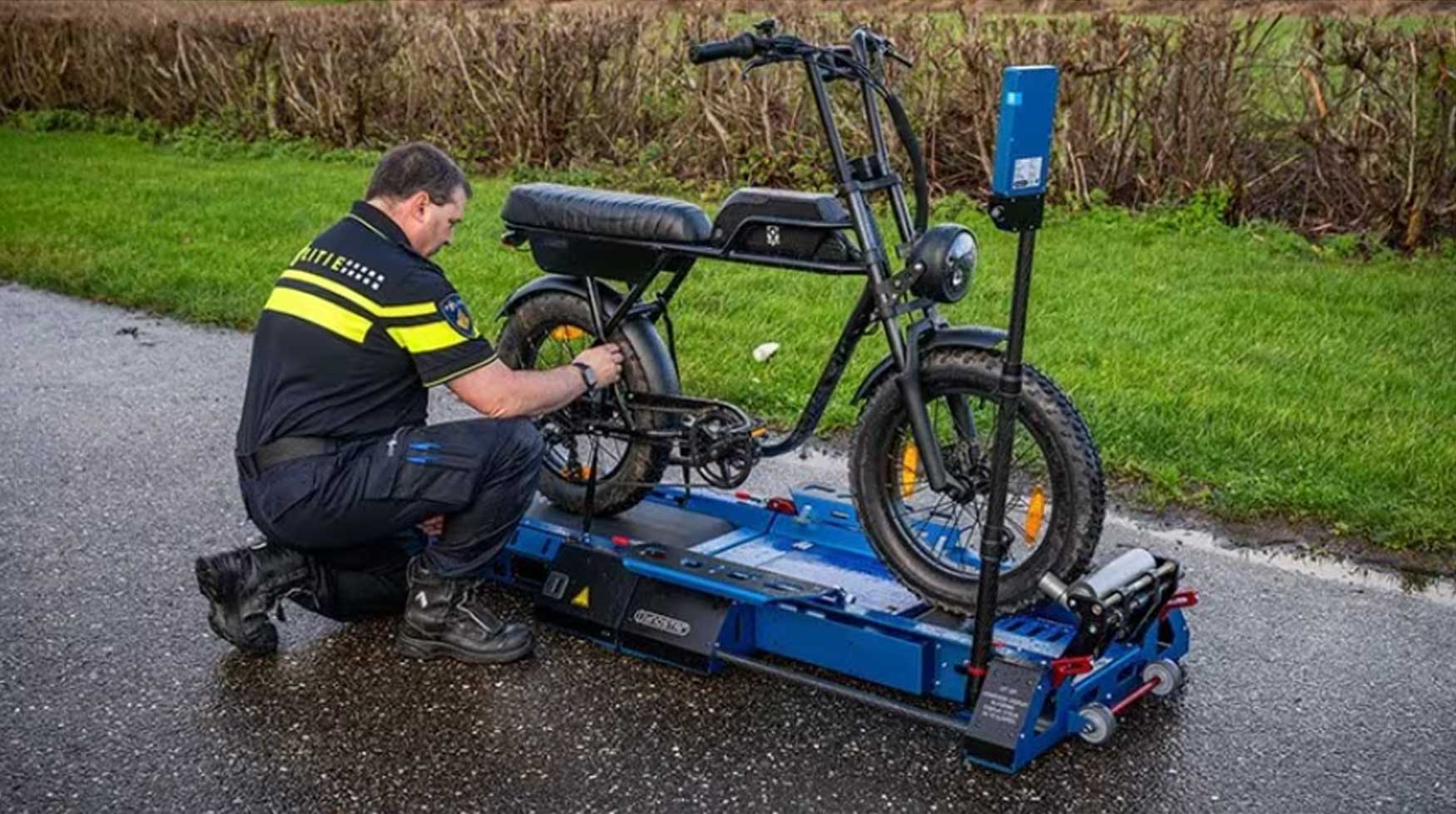 rollenbank-politie-fatbike