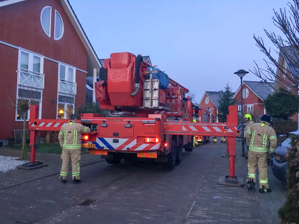 Brandweer in actie om rook uit CV installatie