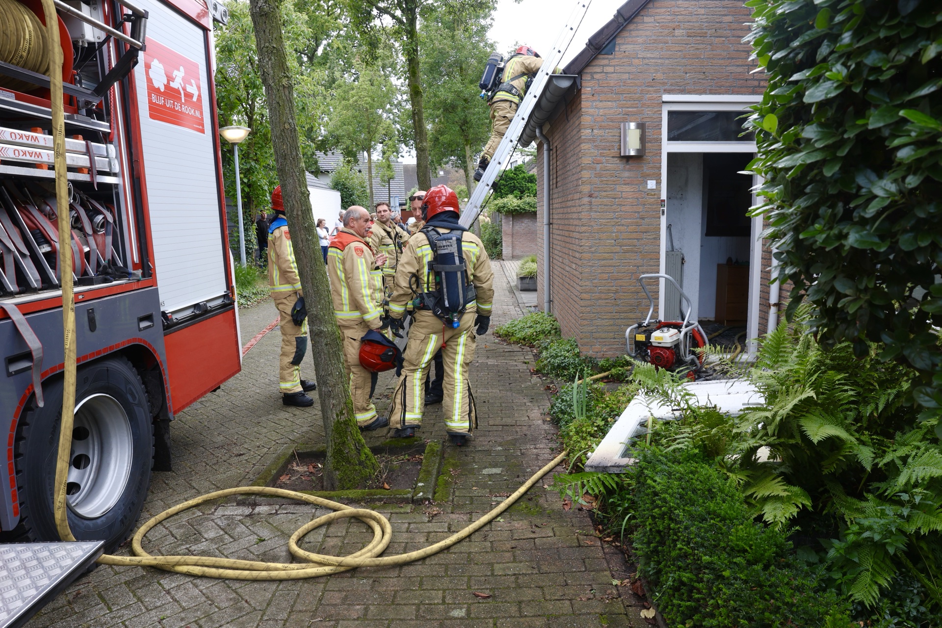 Brandweer voert nacontrole uit