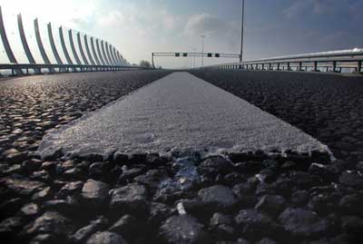 Foto van snelweg geluidscherm | Archief EHF