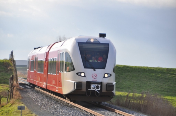 Foto van trein Arriva | eemskrant.nl | www.eemskrant.nl