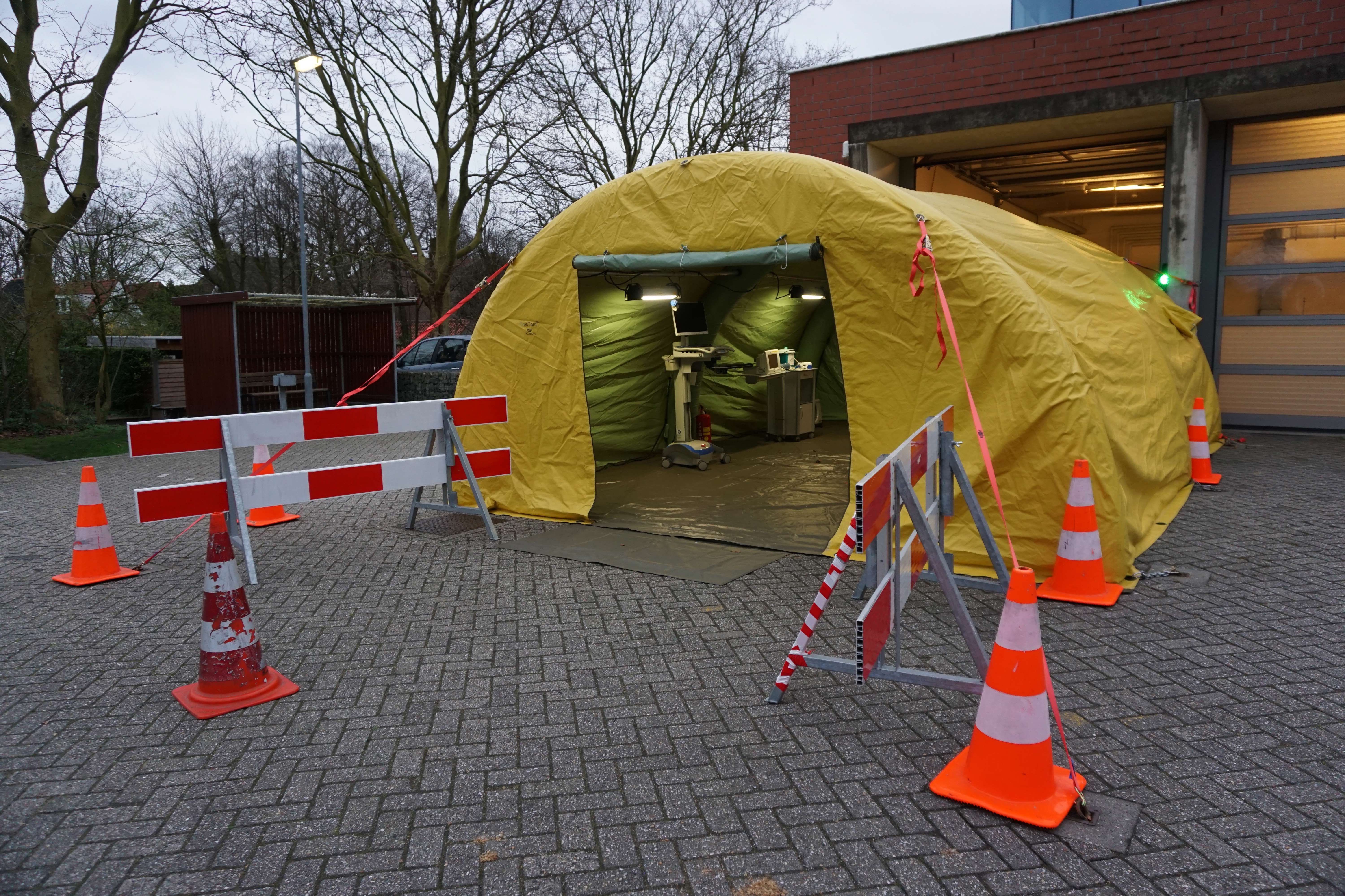 Ziekenhuis Hoorn plaatst tent voor SEH-patiënten vanwege het Coronavirus