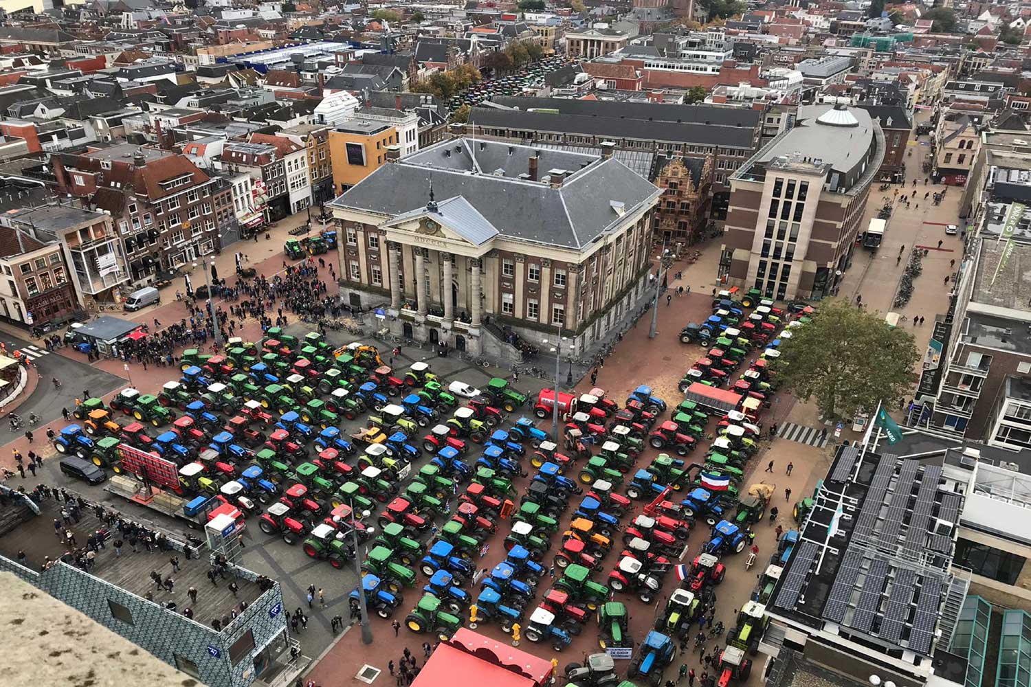 tractoren-plein-protest-boer