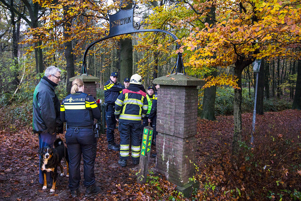 Wandelaar stuit op brandend lichaam in bosgebied Boxtel