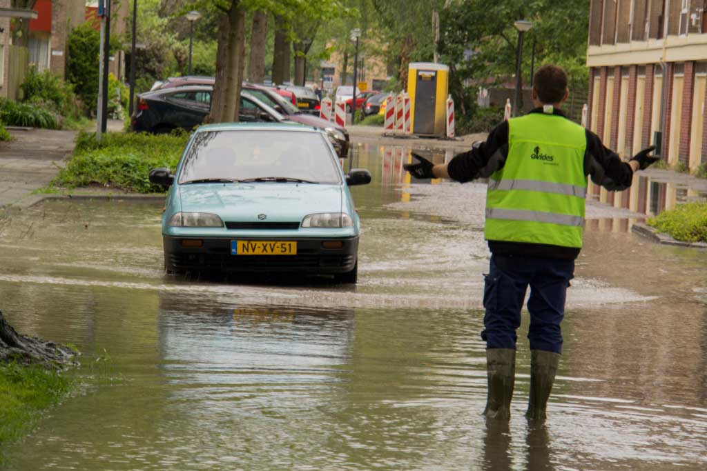 Foto van overstroming straten | Flashphoto | www.flashphoto.nl