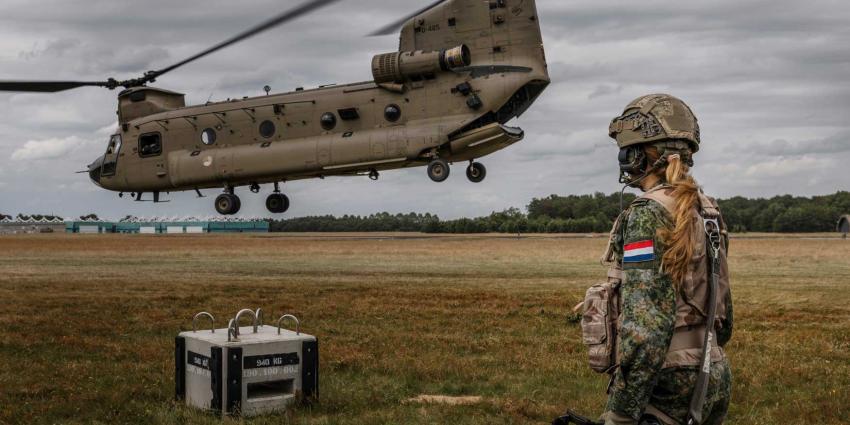 prinses-Amalia-Luchtmacht-Chinook-helikopter