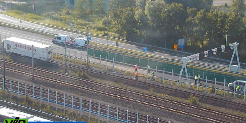 Vrachtwagen op spoor