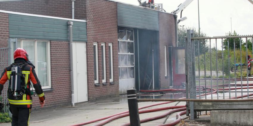 Gewonden bij bedrijfsbrand in Nieuw-Buinen