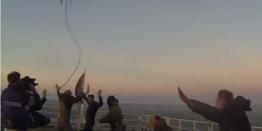 Foto van entering Greenpeace-schip