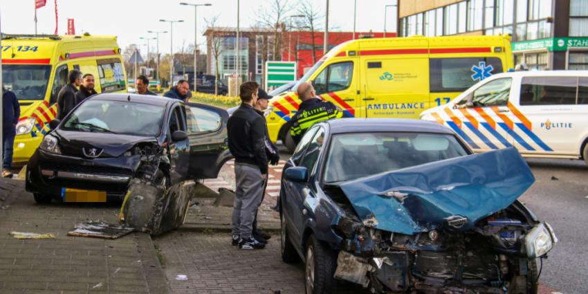 Gewonden bij aanrijding in Rotterdam