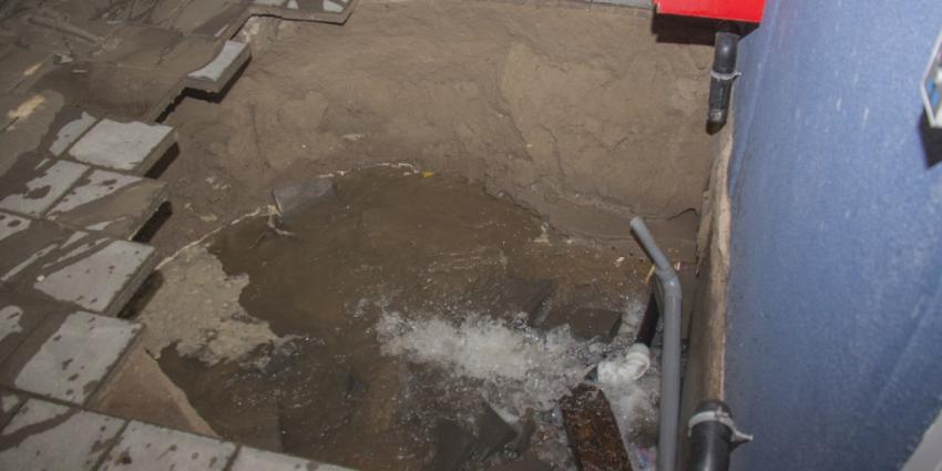Waterleiding gesprongen in Vlaardingen