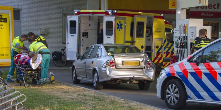 Ruzie loopt uit op verkeersongeval met gewonde