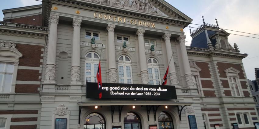 Amsterdam in het teken van afscheid Van der Laan