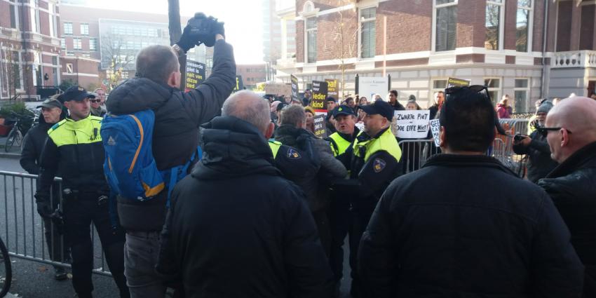 Politie moet bij meerdere intochten van Sinterklaas ingrijpen