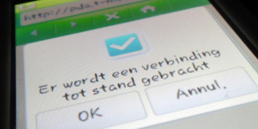 Van der Steur: maak je mobiel 'Boefproof'