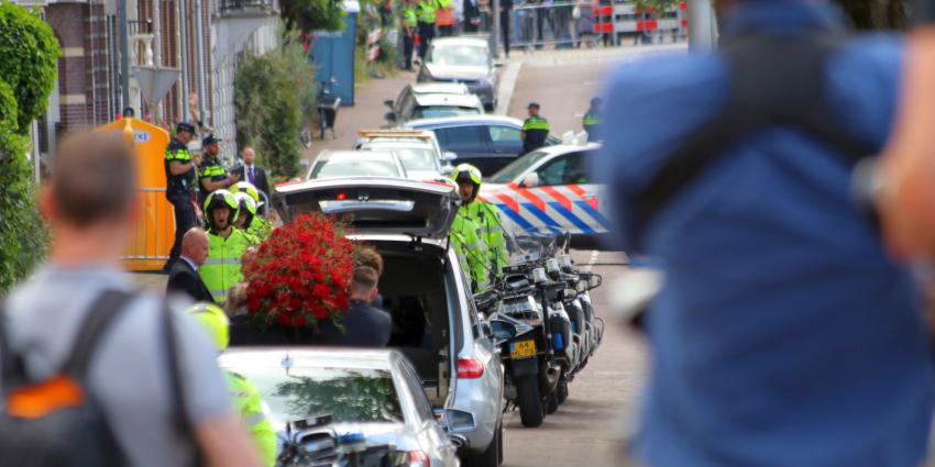 Kist Peter R. de Vries uit Carre gedragen