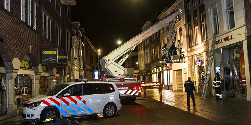 Foto van twee winkel inbrekers aangehouden | Persburo Sander van Gils | www.persburausandervangils.nl