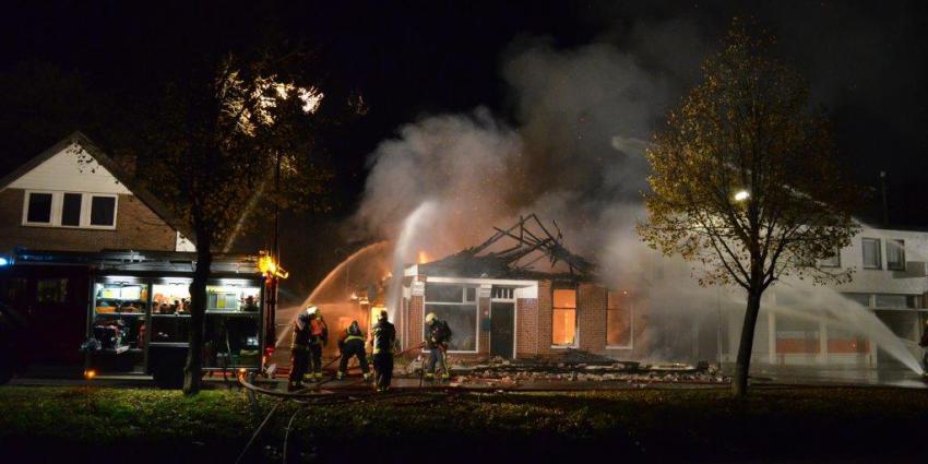 Hond gered bij grote brand in Nieuwe Pekela