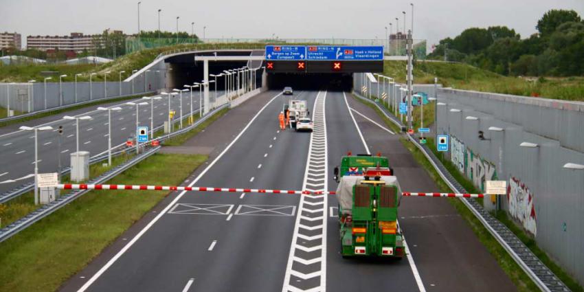 Nachtafsluitingen Ketheltunnel A4 voor hitteproeven beton -  Schiedam / Vlaardingen