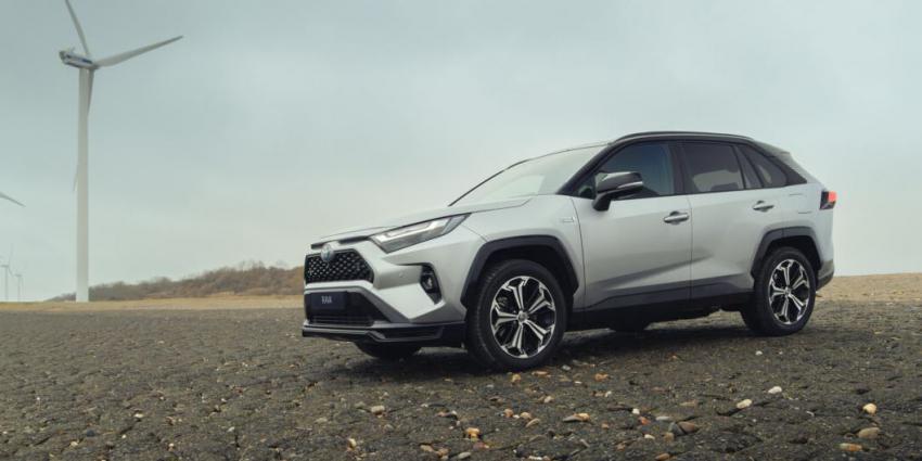 Toyota breidt vanaf 1 maart 2025 het aanbod van de populaire RAV4 Plug-in Hybrid uit met een exclusieve nieuwe uitvoering: de Limited Edition. 