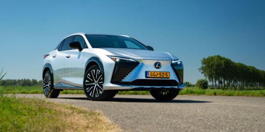 Lexus viert zijn 35-jarig bestaan in Nederland