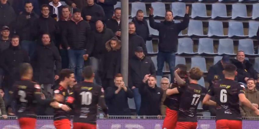 Elftal Excelsior loopt boos van veld 'Zwarte Piet-liedjes'