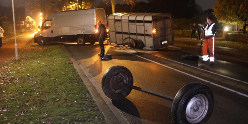 aanhanger-achteras-aanrijding