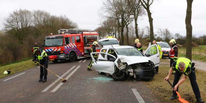 Twee gewonden bij ernstig eenzijdig verkeersongeval Donderen