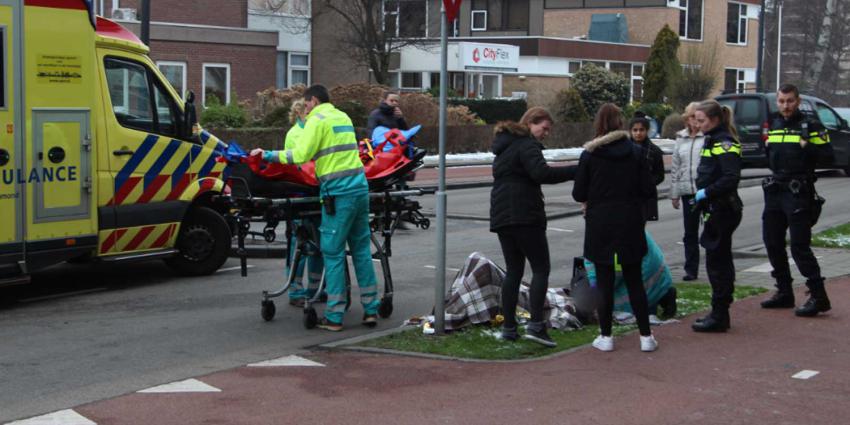 Fietsster aangereden door auto