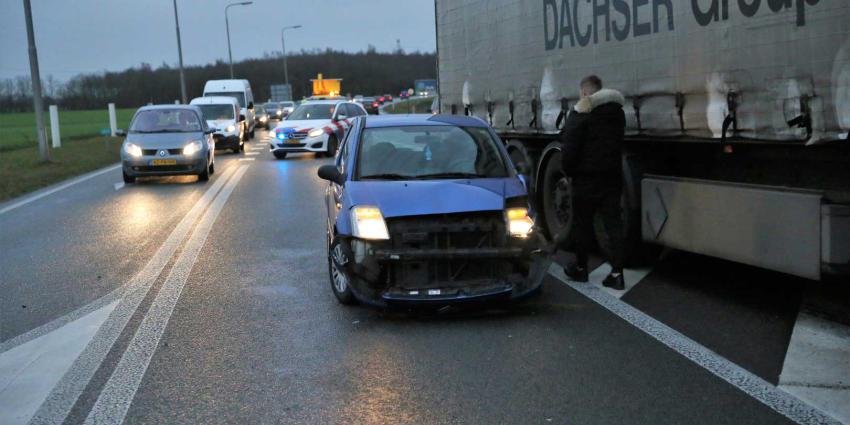 aanrijding-vrachtauto