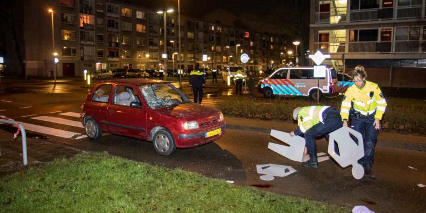 Voetgangers geschept op zebrapad