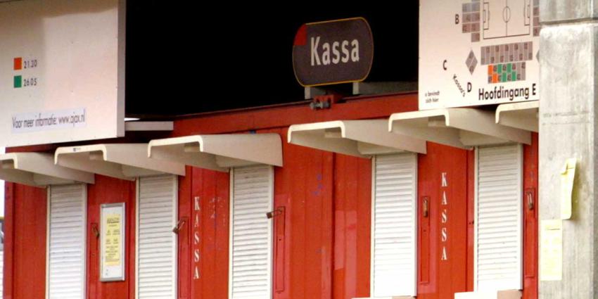 Jongen (17) aangehouden voor verkoop valse kaarten Ajax – Olympique Lyon