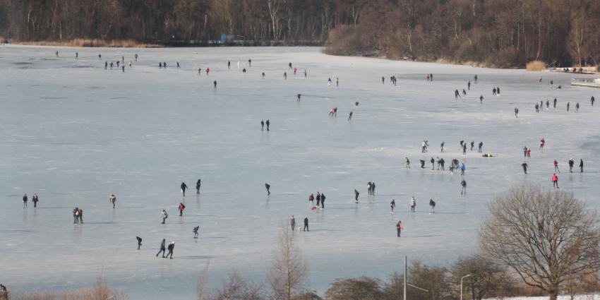Rode Kruis: Ga goed voorbereid het ijs op 
