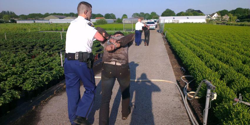 Inbrekers aangehouden na klopjacht in Amstelhoek