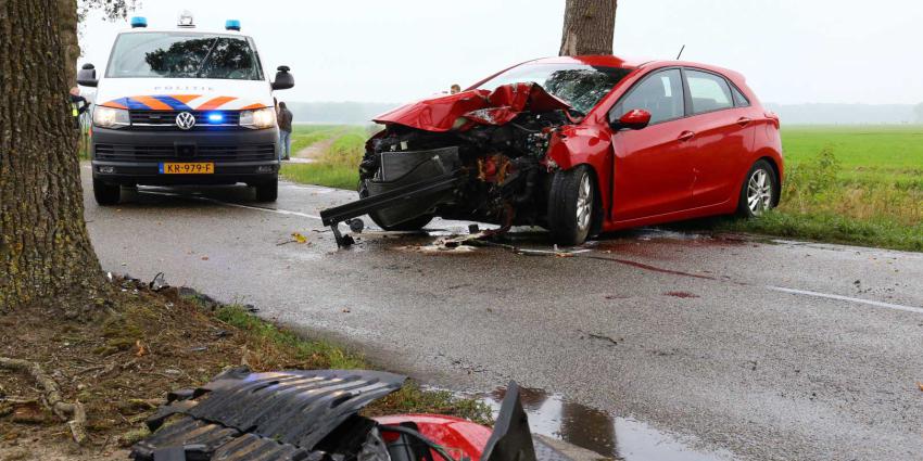 Automobilist bekneld na ernstige aanrijding bij Zwiggelte