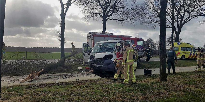 auto-boom-brandweer-ambulance