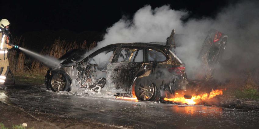 auto-uitgebrand-rook