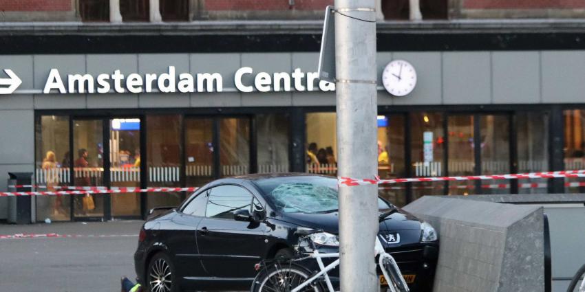 Lekkende agent over aanrijding Stationsplein ontslagen